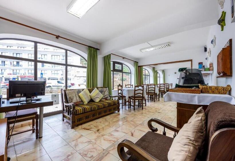 ホテル Residencial Salema