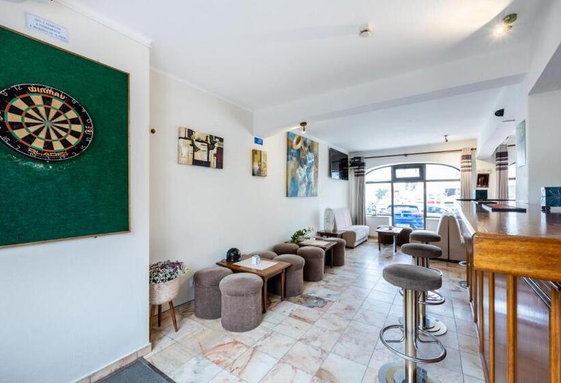 ホテル Residencial Salema