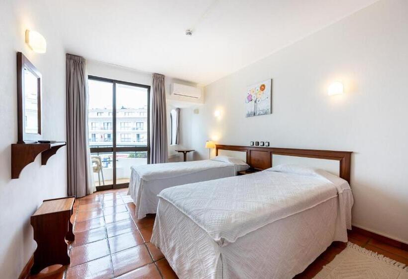 ホテル Residencial Salema