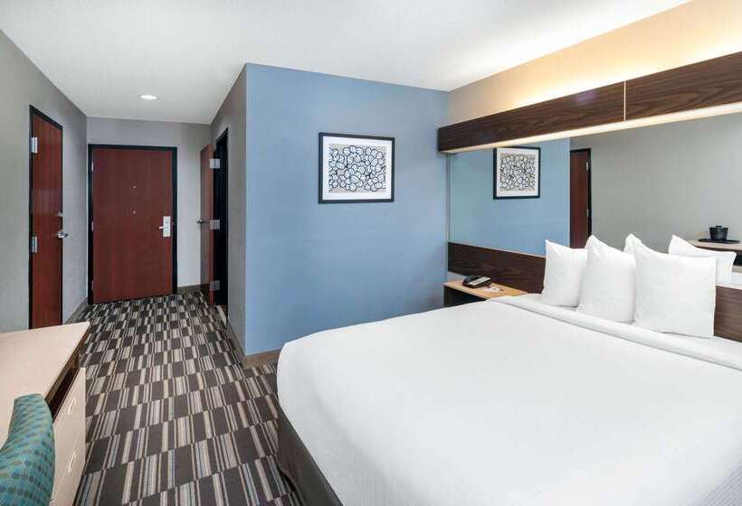 Microtel Inn & Suites By Wyndham Columbus North