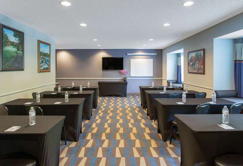 Microtel Inn & Suites By Wyndham Lillington/campbell University