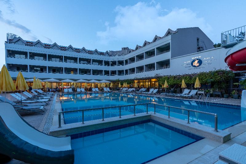 استراحتگاه Grand Viking Hotel   All Inclusive