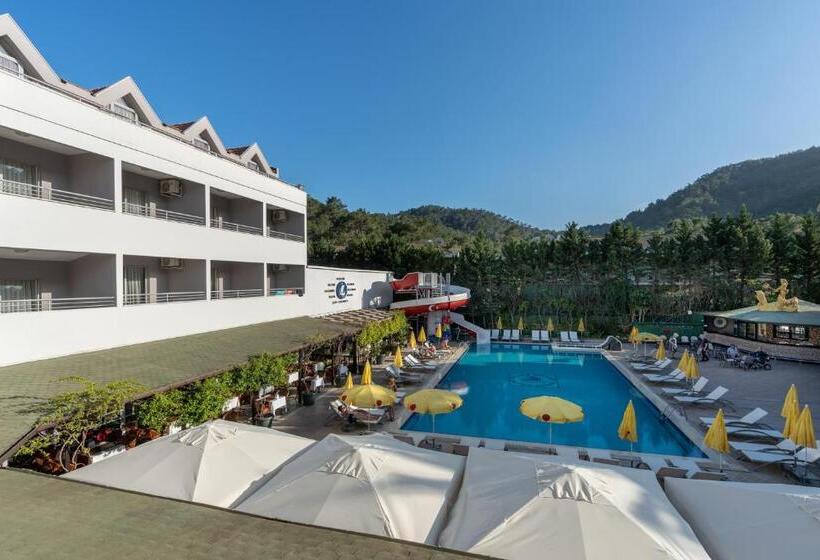 استراحتگاه Grand Viking Hotel   All Inclusive