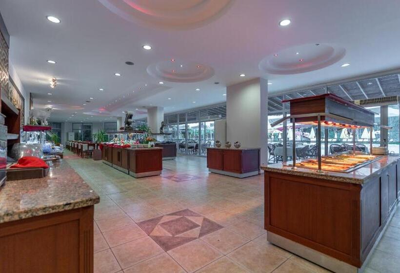استراحتگاه Grand Viking Hotel   All Inclusive