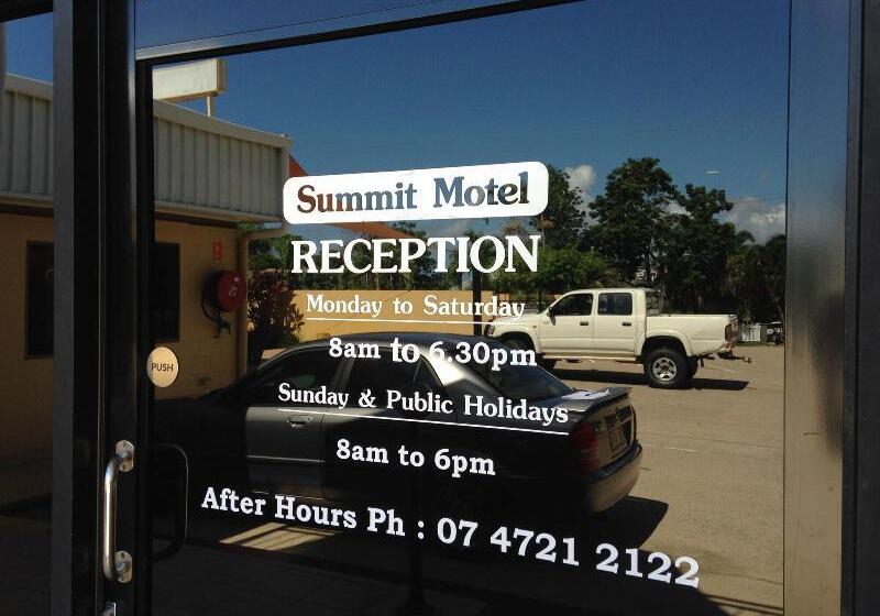 Summit Motel