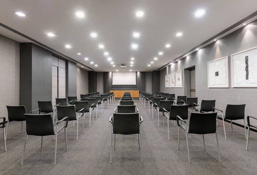Ac Hotel Brescia By Marriott