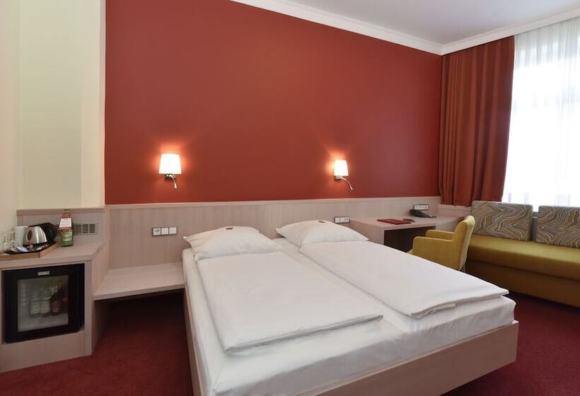 Fotos del hotel Adria München:  5
