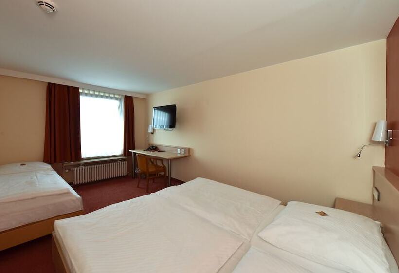 Fotos del hotel Adria München:  10