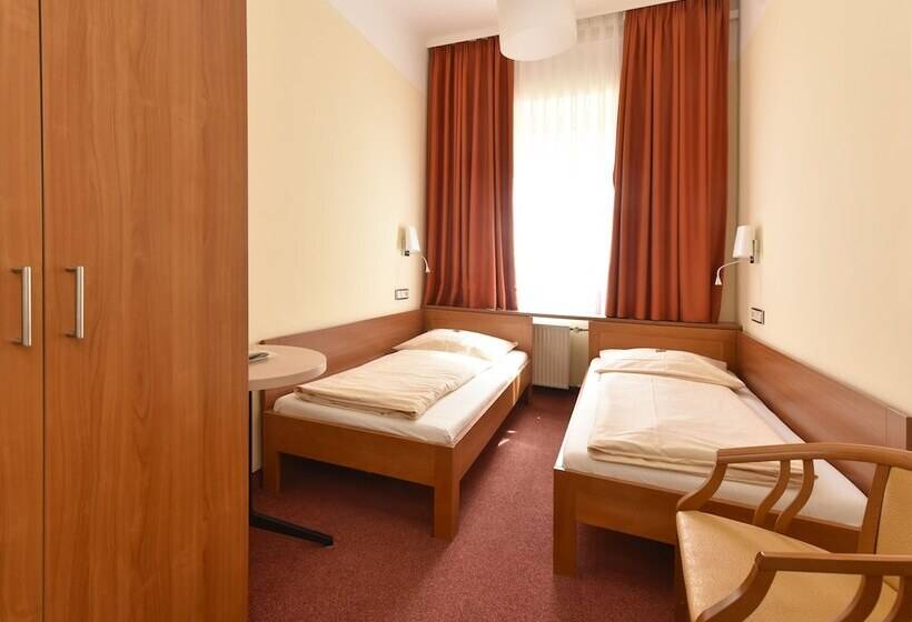 Fotos del hotel Adria München:  25