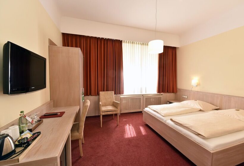 Fotos del hotel Adria München:  17