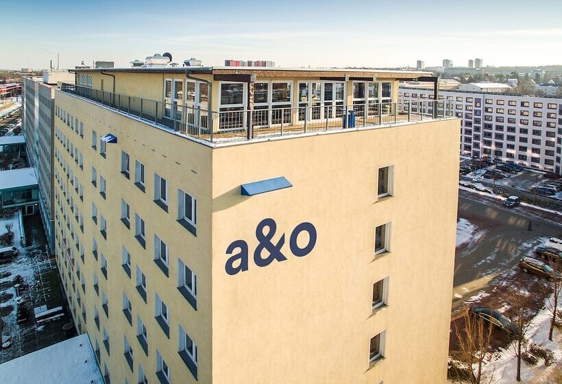 هتل a&o Dresden Hauptbahnhof