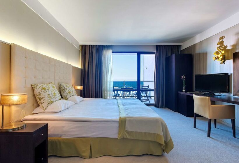 هتل Barcelo Royal Beach