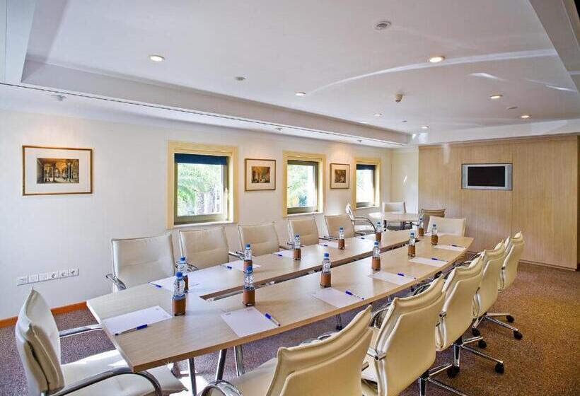 هتل Divan Bodrum Palmira
