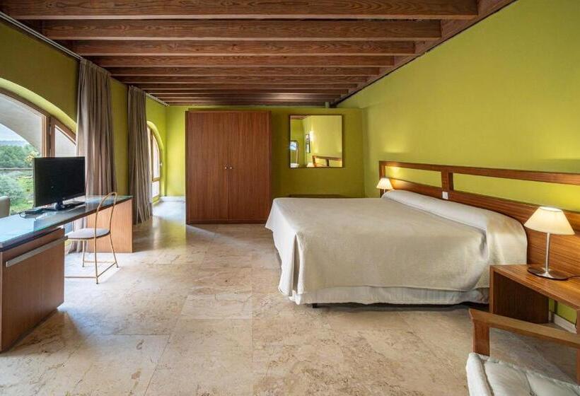 هتل Hospedería Conventual De Alcántara
