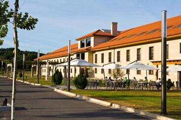 هتل Iberik Augas Santas Balneario & Golf