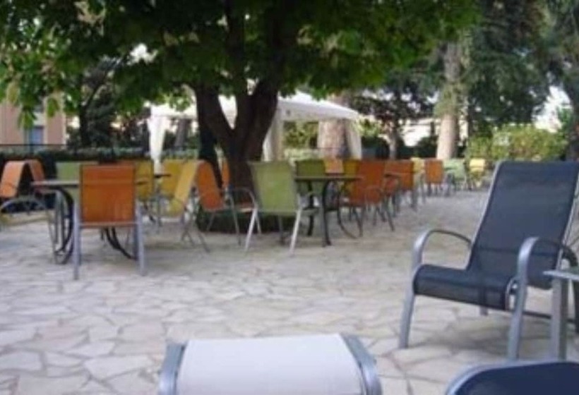 호텔 Le Clos De L Aube Rouge  Montpellier / Castelnau Le Lez