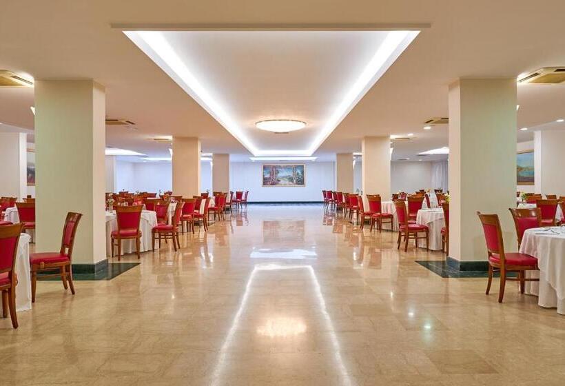 هتل Minerva Resort