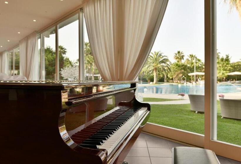 هتل Minerva Resort