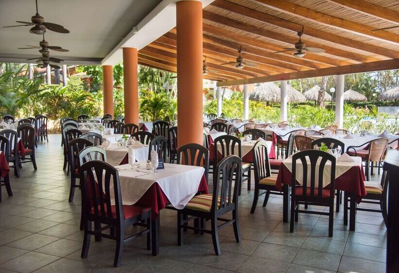 Hotel Occidental Tamarindo All Inclusive