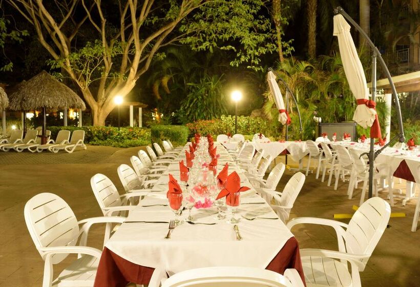 Hotel Occidental Tamarindo All Inclusive