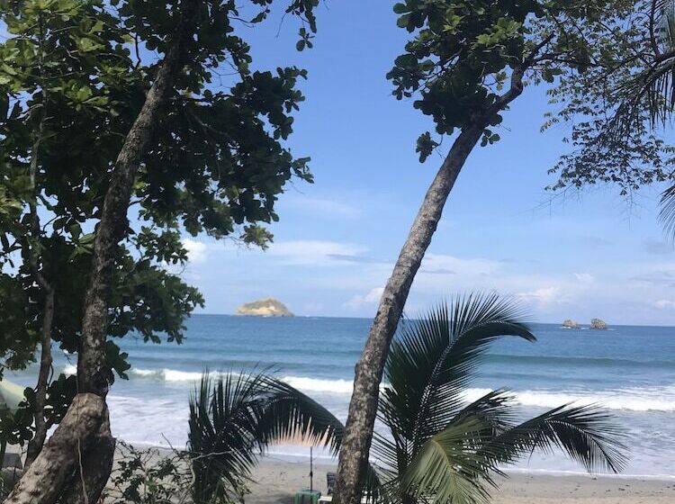 هتل Playa Espadilla & Gardens