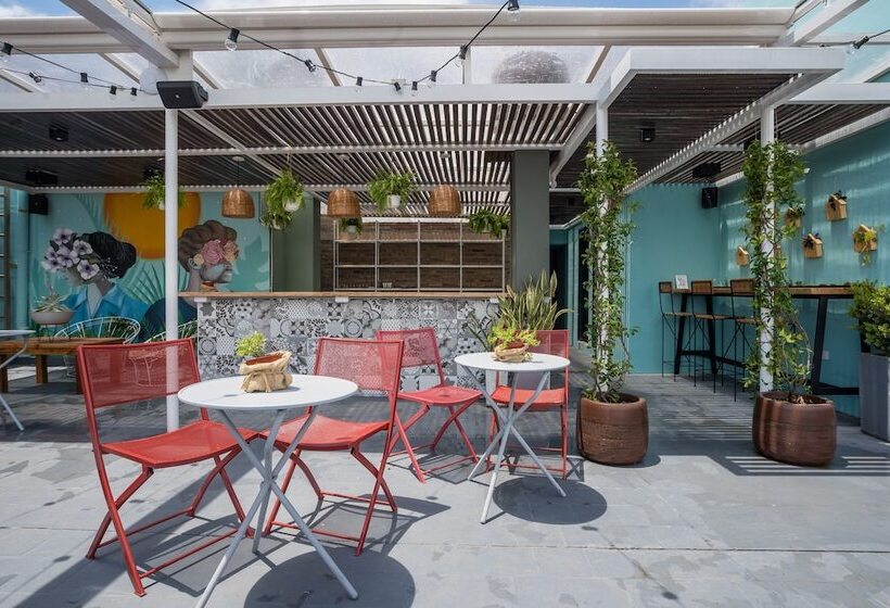 Fotos del hotel Selina Palermo:  12