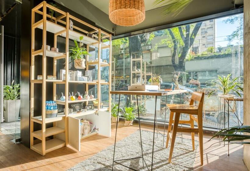 Fotos del hotel Selina Palermo:  24