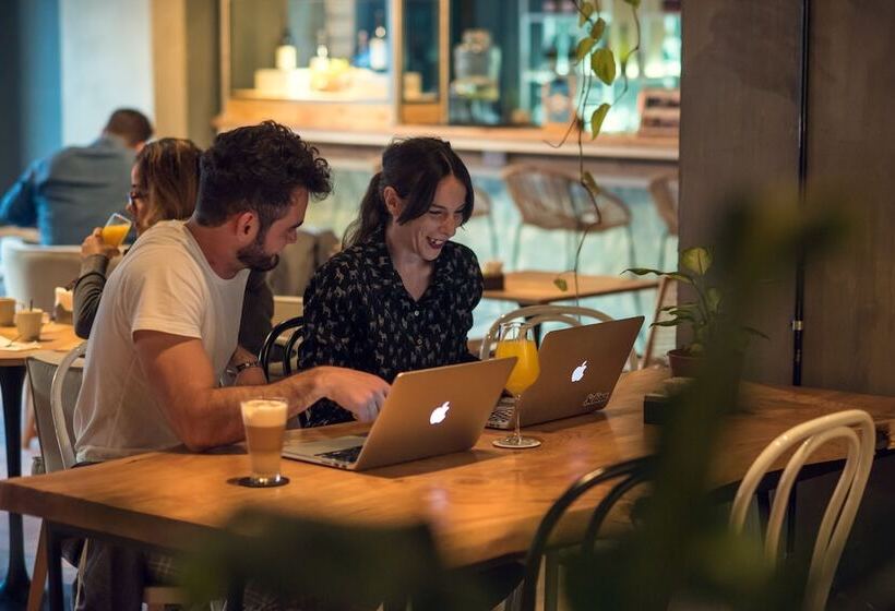 Fotos del hotel Selina Palermo:  30