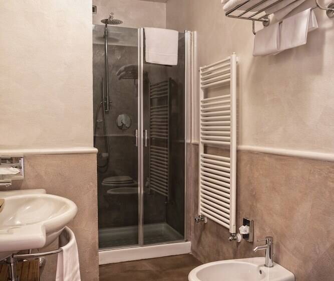 Fotos del hotel Solo Experience:  15