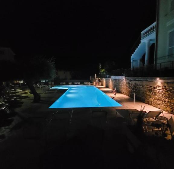هتل Villa Igea