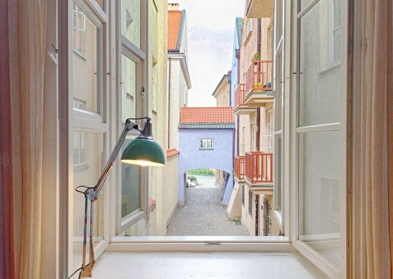 Old Town Kanonia Hostel & Apartments