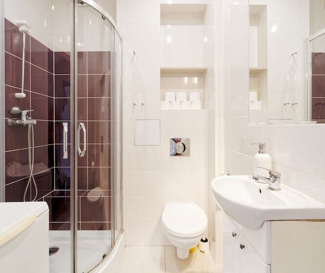 Old Town Kanonia Hostel & Apartments