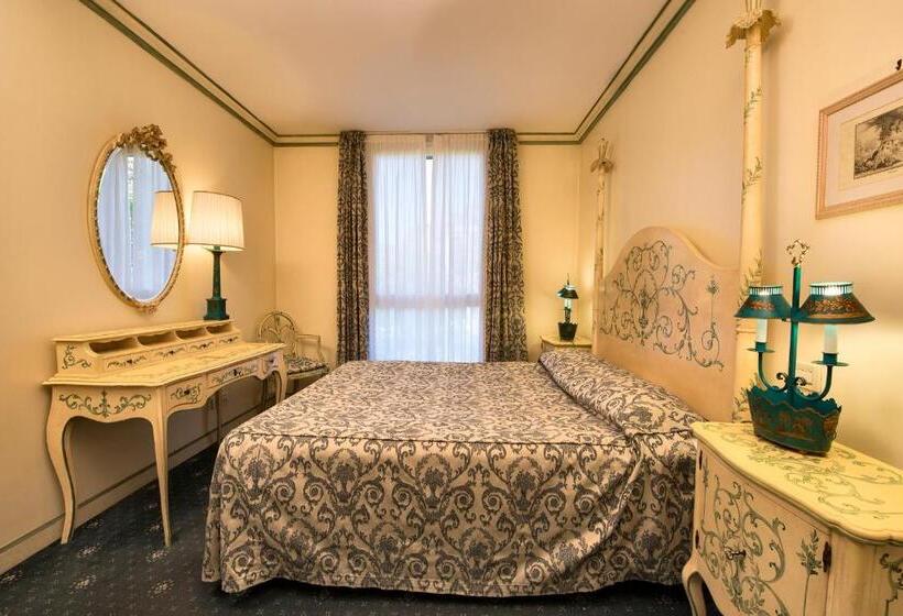 اقامتگاه Db Villas Le Ville Del Lido Resort