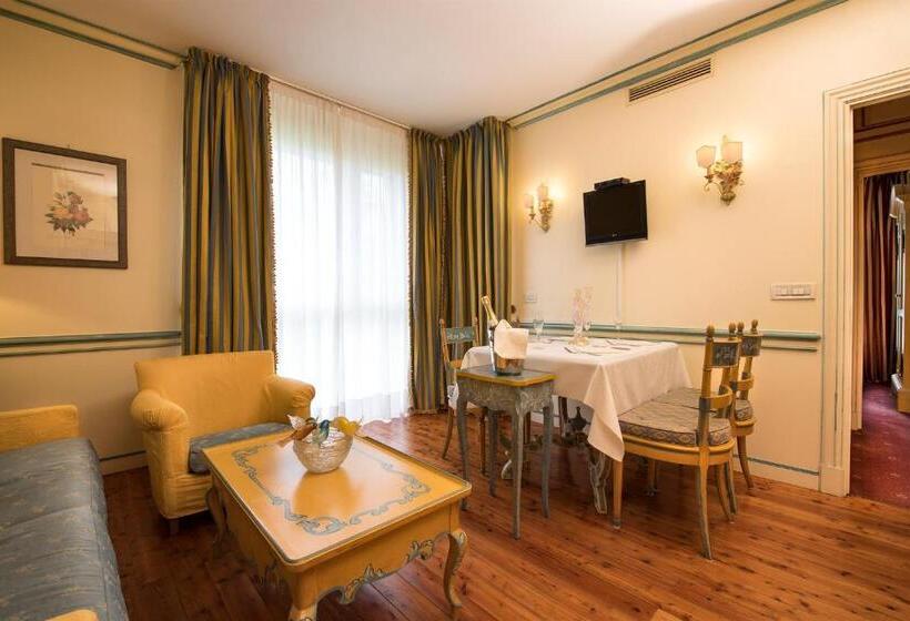 اقامتگاه Db Villas Le Ville Del Lido Resort