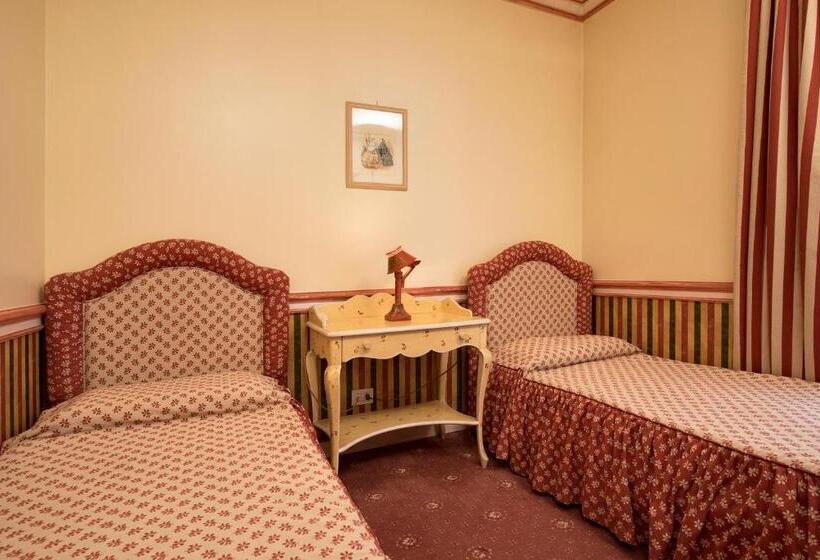 اقامتگاه Db Villas Le Ville Del Lido Resort