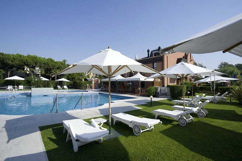 اقامتگاه Db Villas Le Ville Del Lido Resort