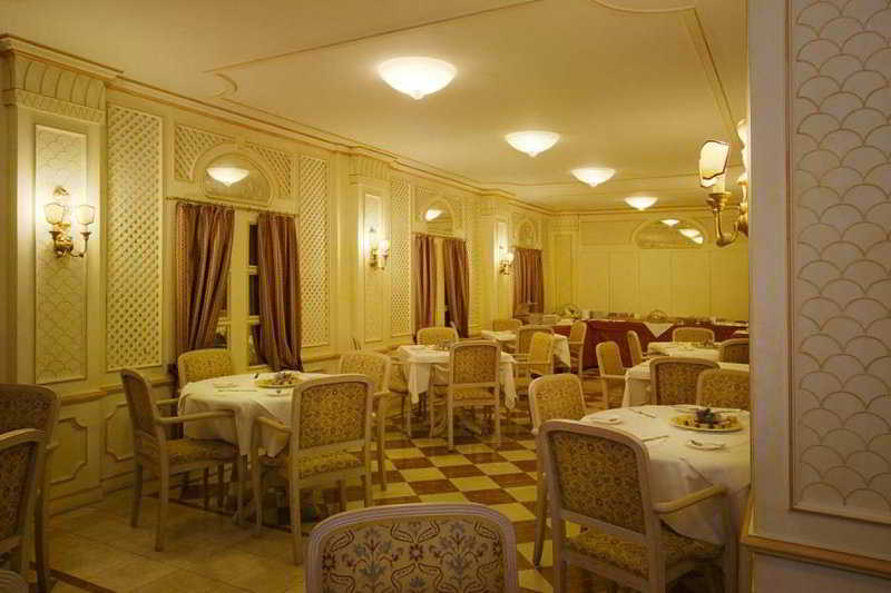 اقامتگاه Db Villas Le Ville Del Lido Resort