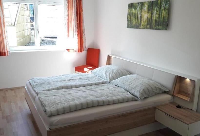 ユースホステル Fischgasthof Aumüller