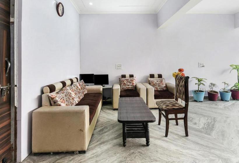 Hôtel Oyo 22968 Devanshi Residency