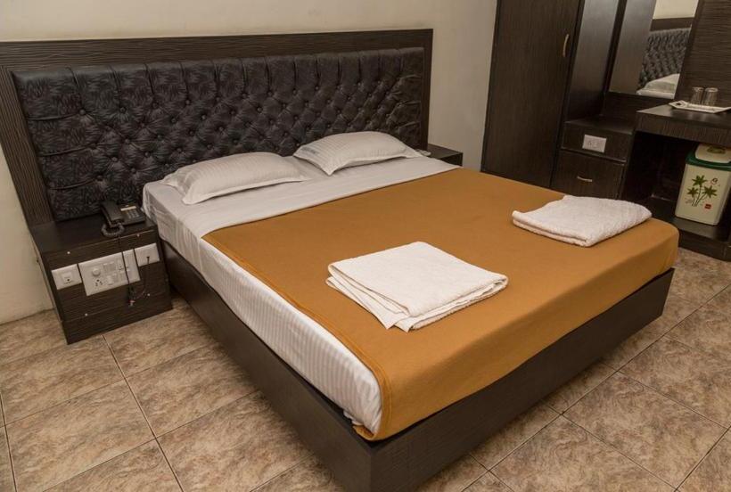 فندق Sriram Residency