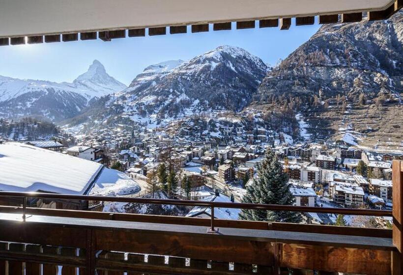 هتل Alpenroyal