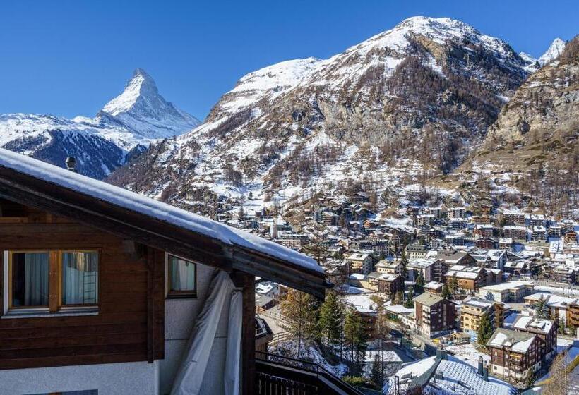هتل Alpenroyal