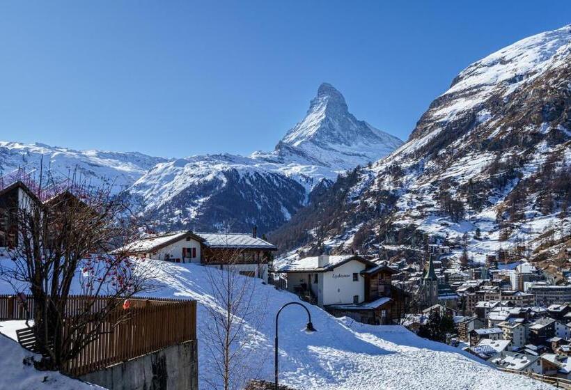 هتل Alpenroyal