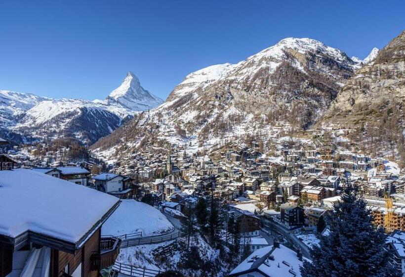 هتل Alpenroyal