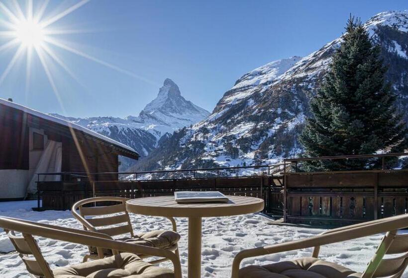 هتل Alpenroyal
