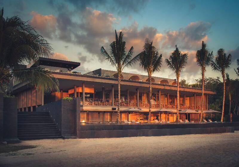 هتل Anantara Layan Phuket Resort