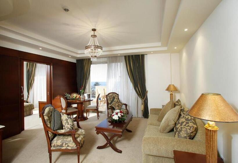 Aquamare Beach Hotel & Spa