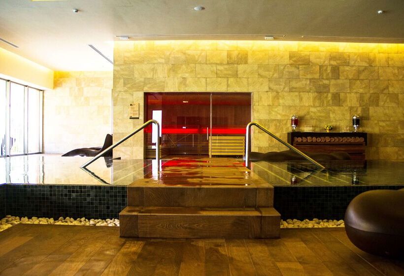 Hotel Barcelo Maya Tropical  All Inclusive