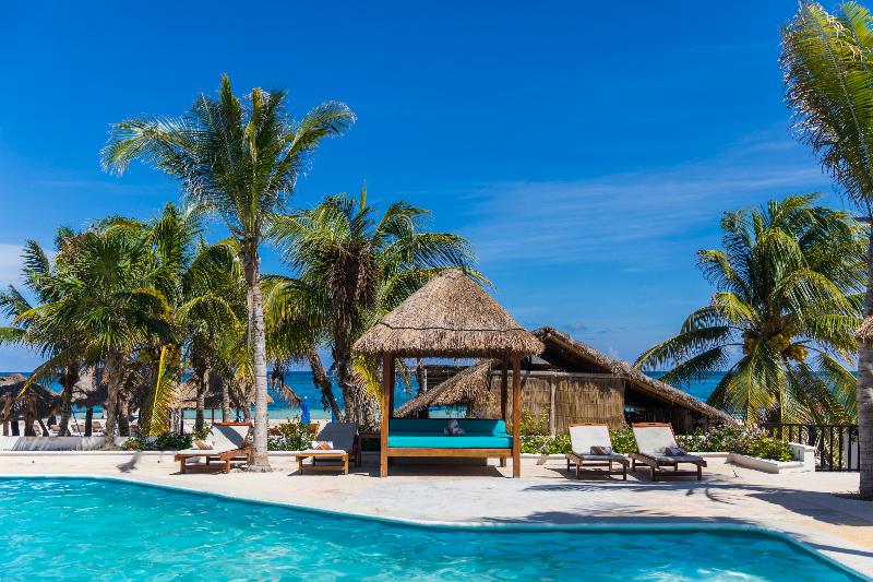 هتل & Beach Club Ojo De Agua
