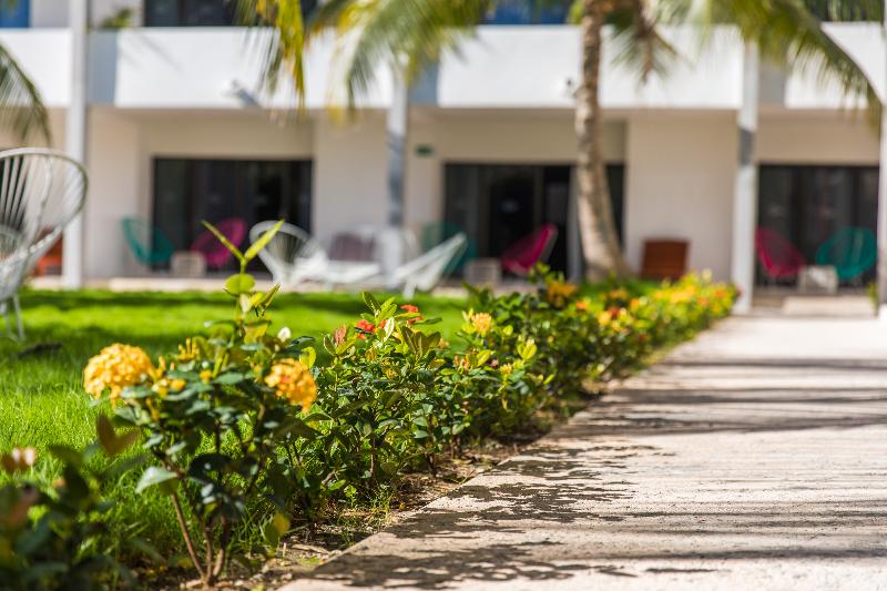 هتل & Beach Club Ojo De Agua